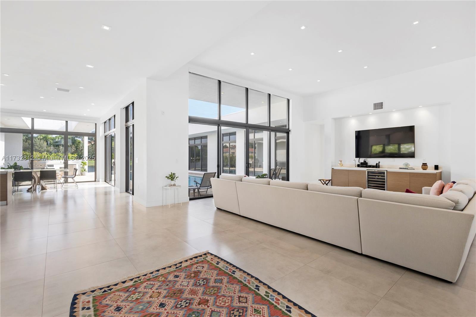WESTON ESTATES - Residential