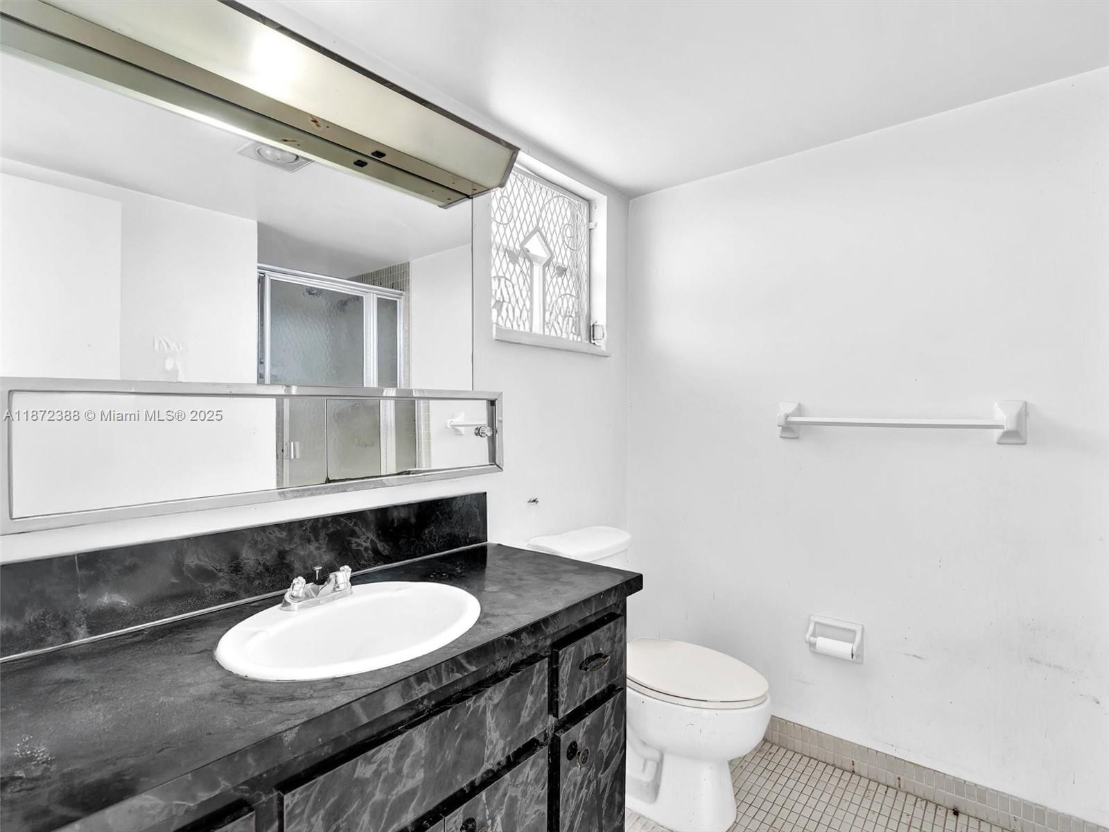 ROYAL OAKS CONDO - Residential