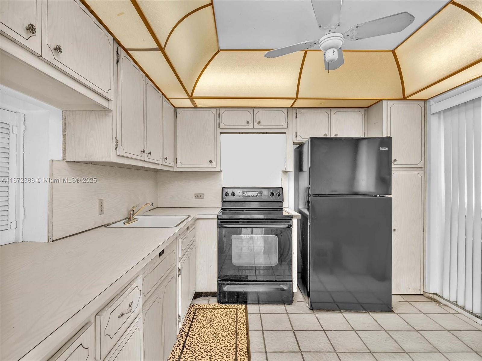 ROYAL OAKS CONDO - Residential