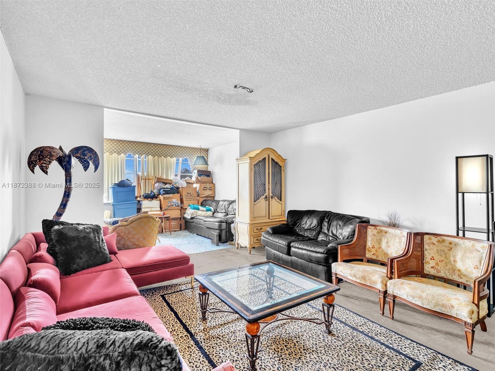 ROYAL OAKS CONDO - Residential