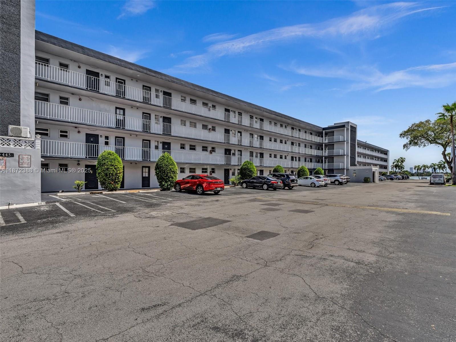 ROYAL OAKS CONDO - Residential