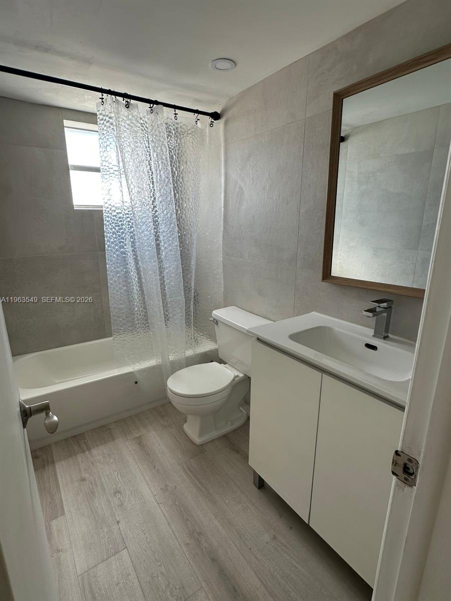 PIER 43 CONDO - Residential