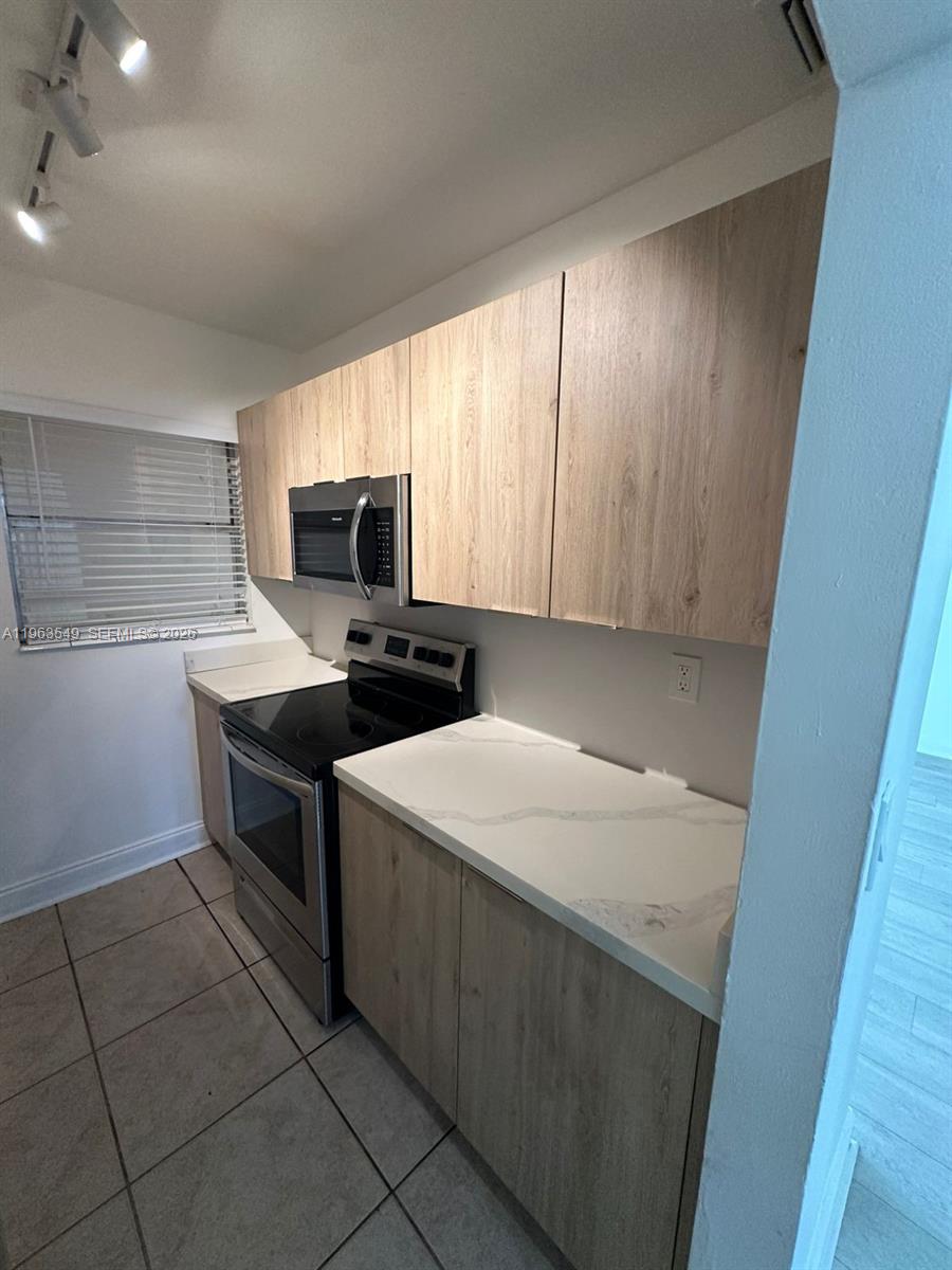 PIER 43 CONDO - Residential