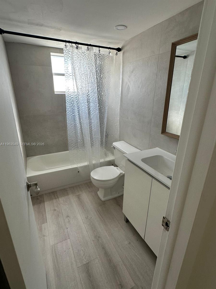 PIER 43 CONDO - Residential