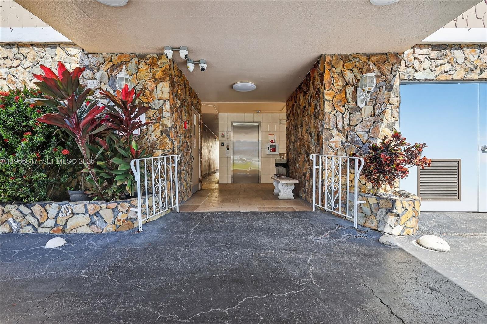 MEADOWBROOK CONDO APTS BL - Residential