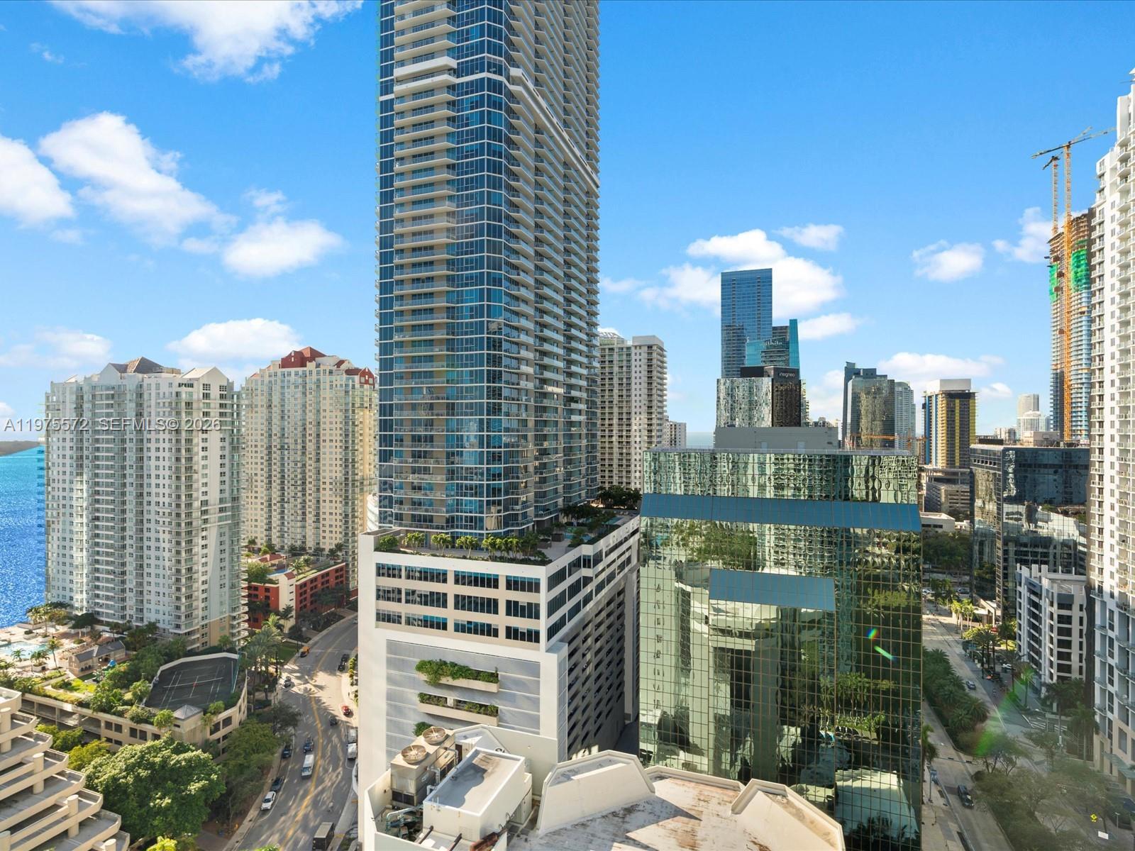 THE PLAZA 901 BRICKELL CO - Residential Lease