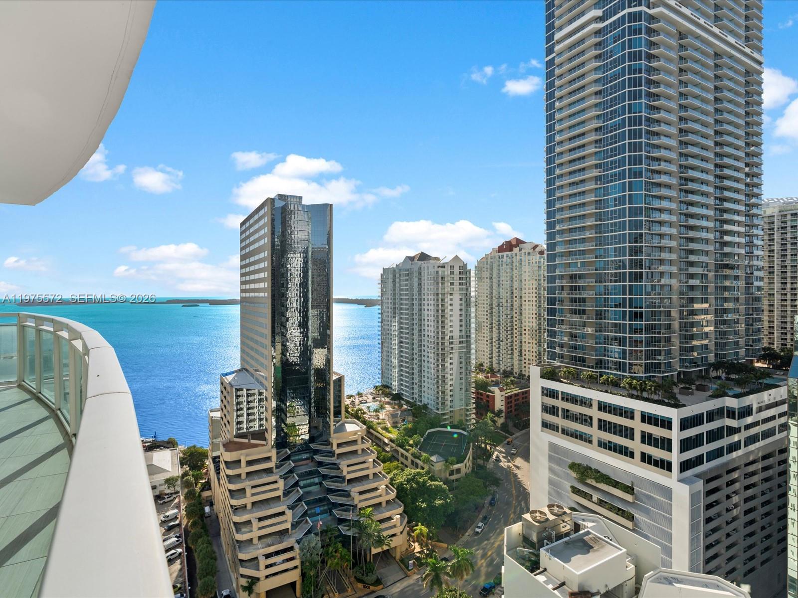 THE PLAZA 901 BRICKELL CO - Residential Lease