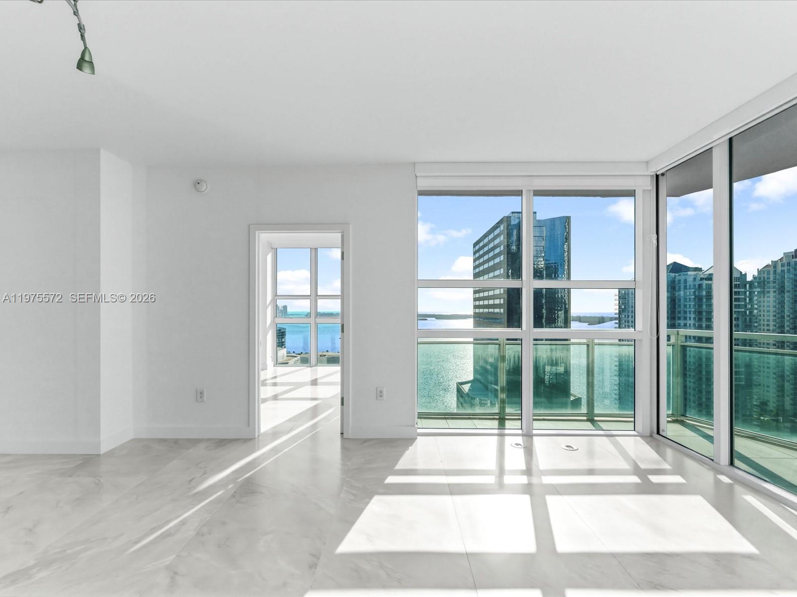 THE PLAZA 901 BRICKELL CO - Residential Lease