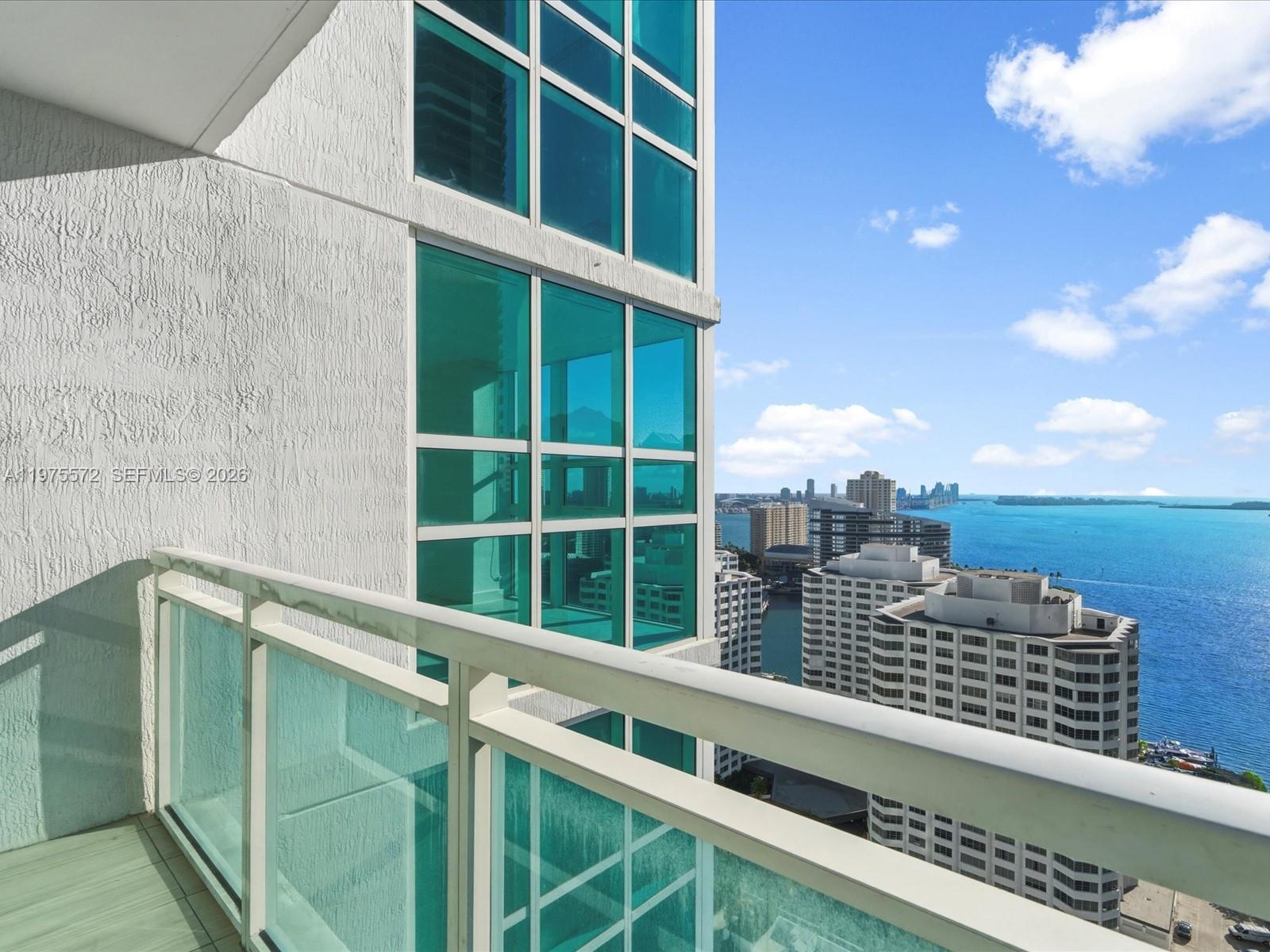 THE PLAZA 901 BRICKELL CO - Residential Lease