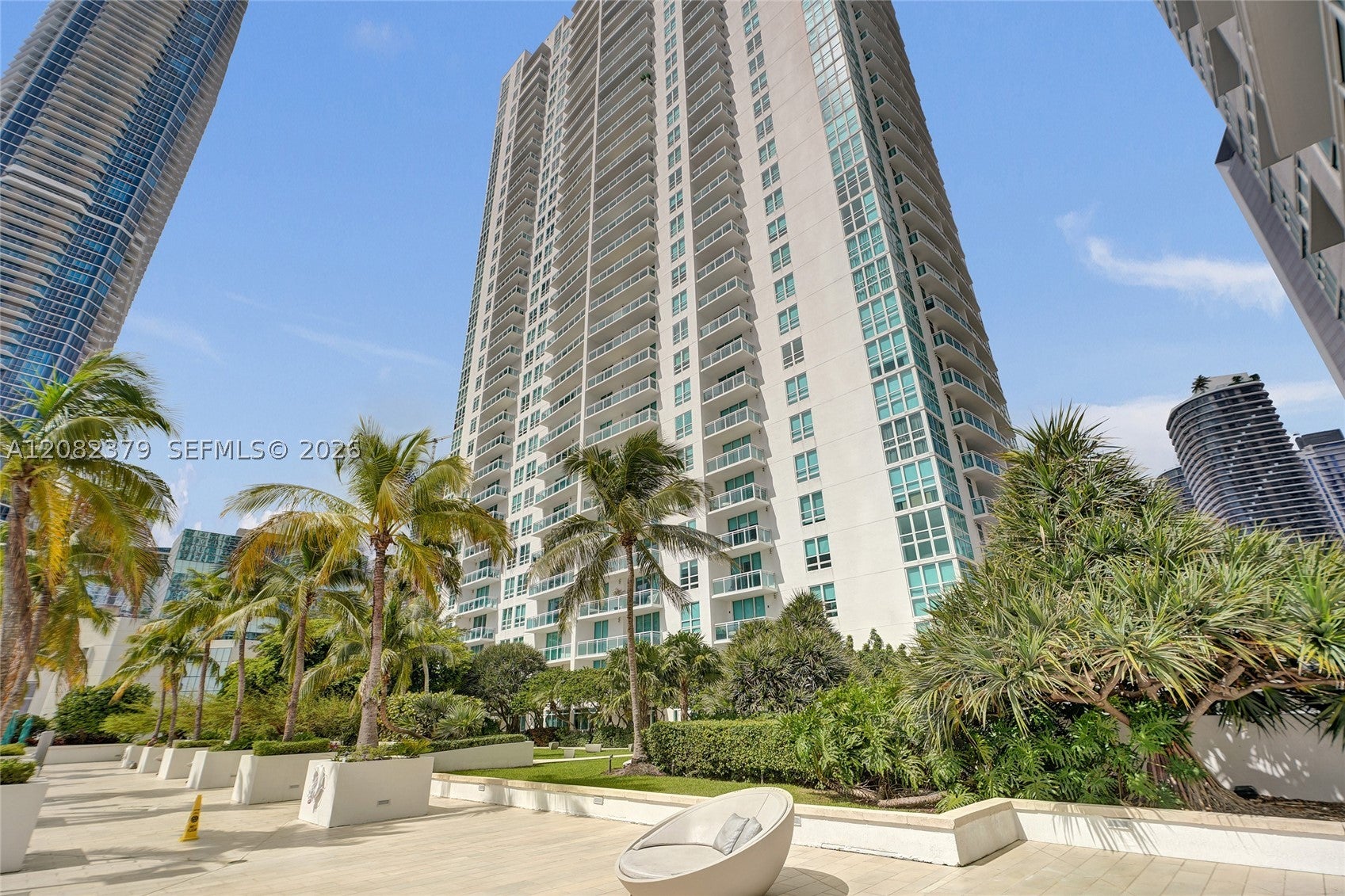 951 Brickell Ave