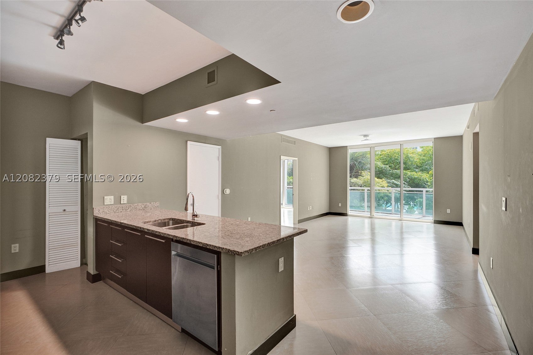 951 Brickell Ave 1106