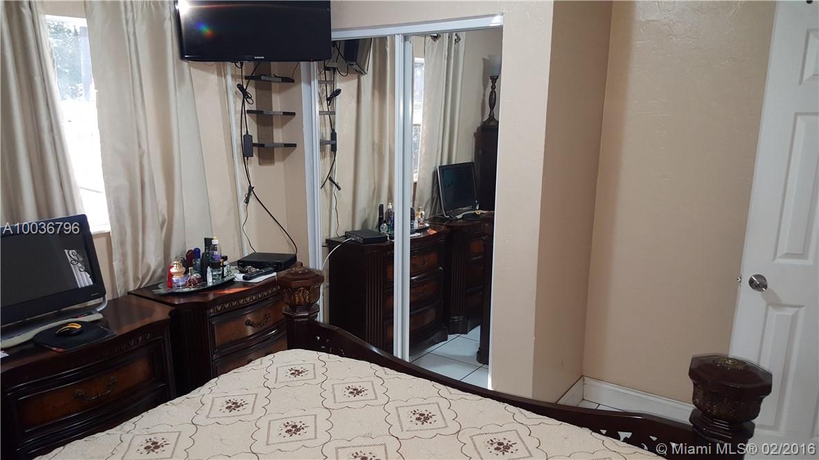 Third Amend plat of porti - Residential