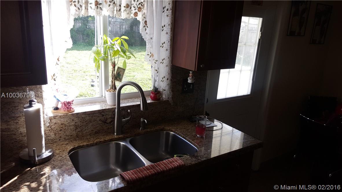 Third Amend plat of porti - Residential