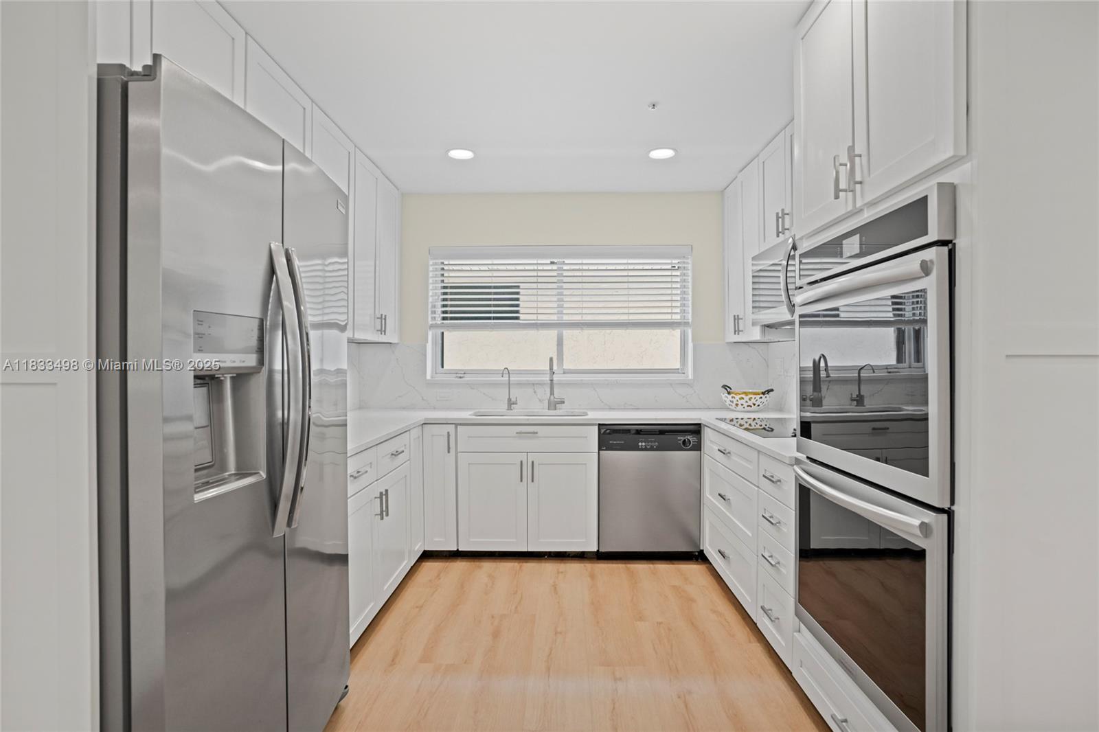 VILLA RESIDENCES OF EMERA - Residential Lease