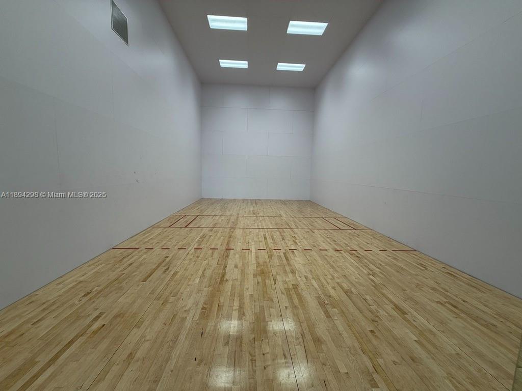 PRECIOUS HOMES AT TWIN LA - Residential Lease