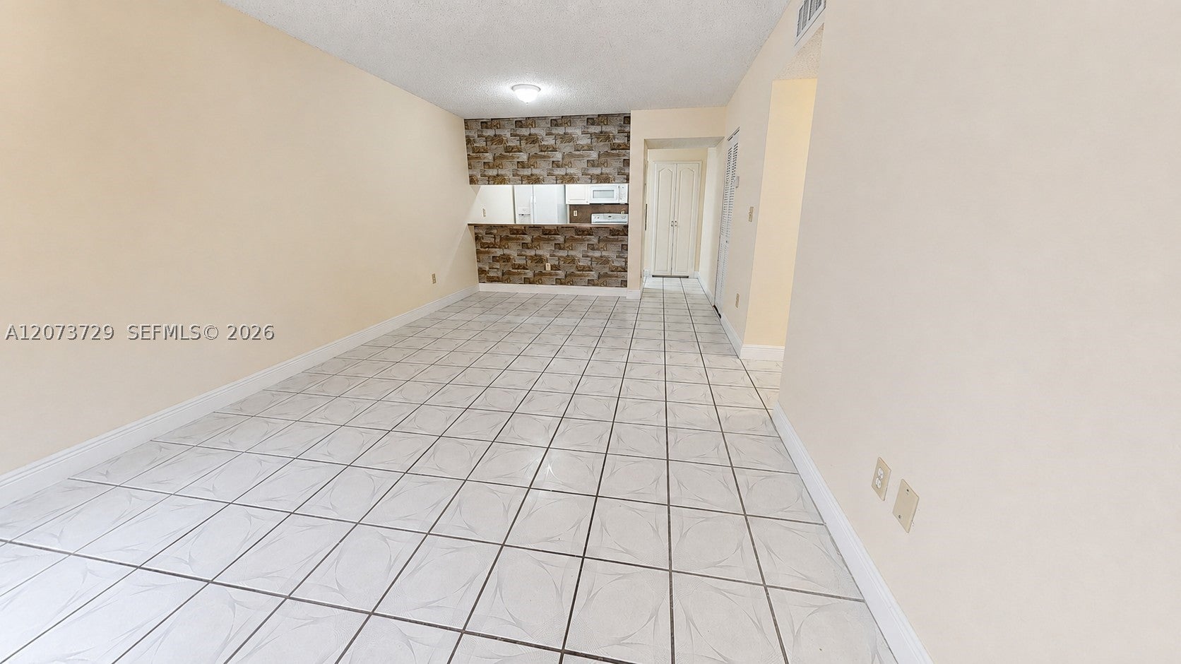 18296 Mediterranean Blvd 34, Hialeah FL 33015
