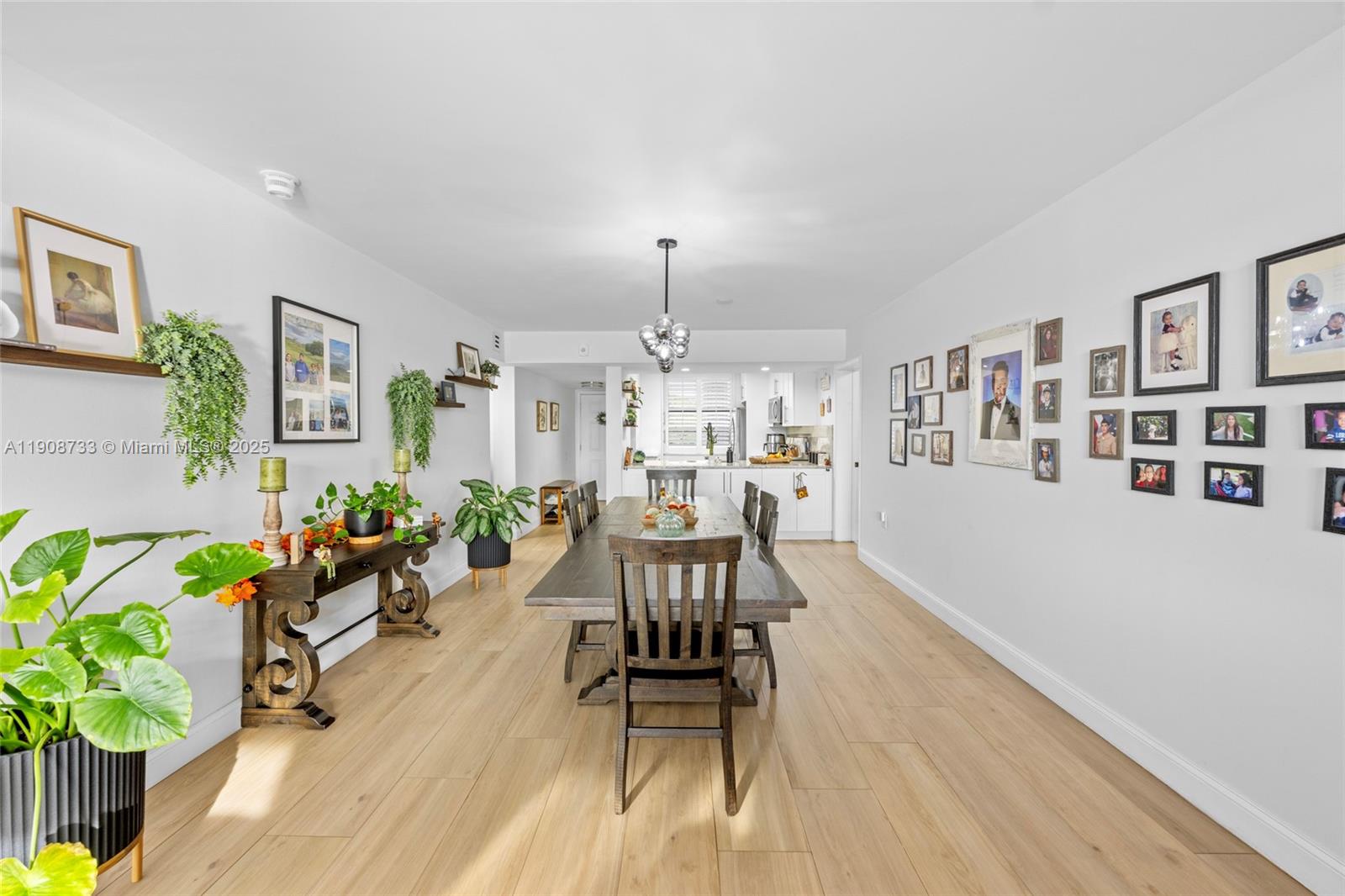 CONDO 16 OF WHITEHALL - Residential