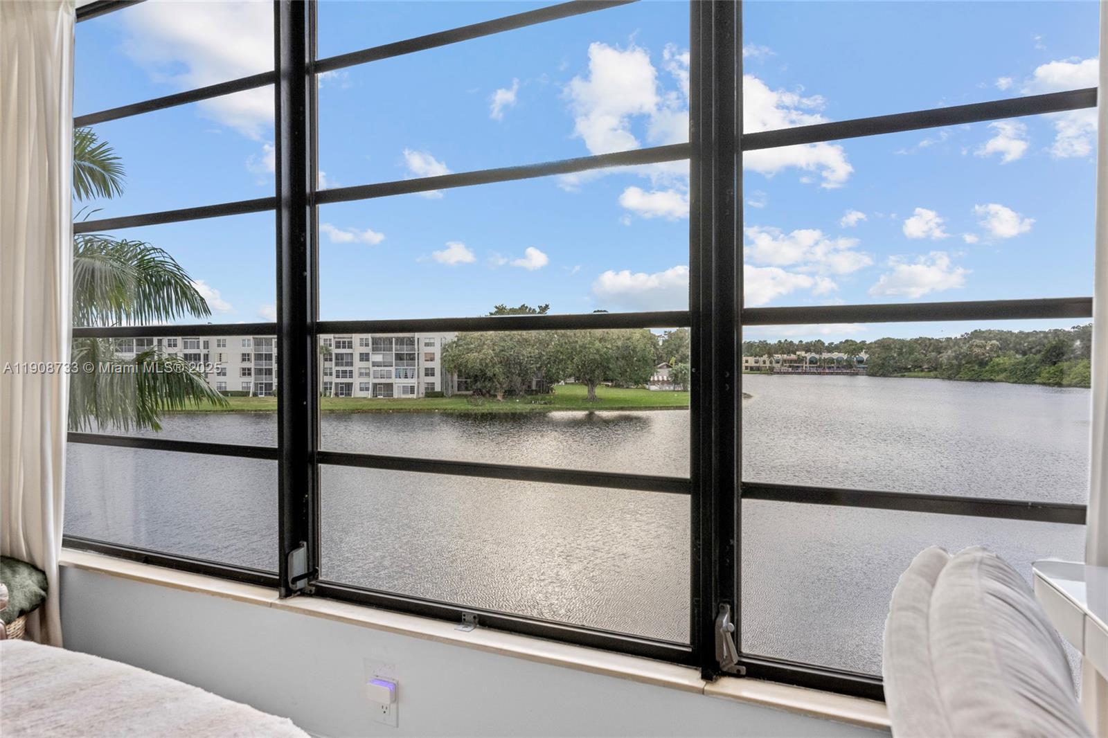 CONDO 16 OF WHITEHALL - Residential