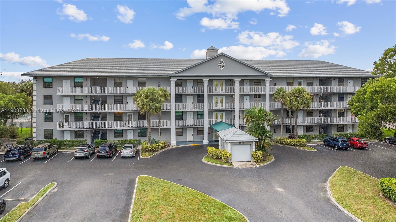 CONDO 16 OF WHITEHALL - Residential