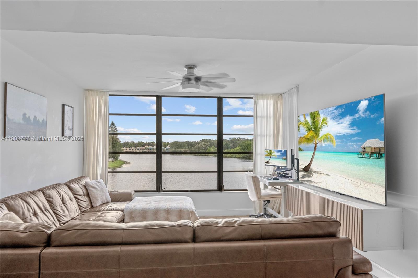 CONDO 16 OF WHITEHALL - Residential