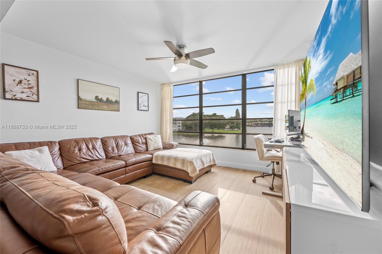 CONDO 16 OF WHITEHALL - Residential