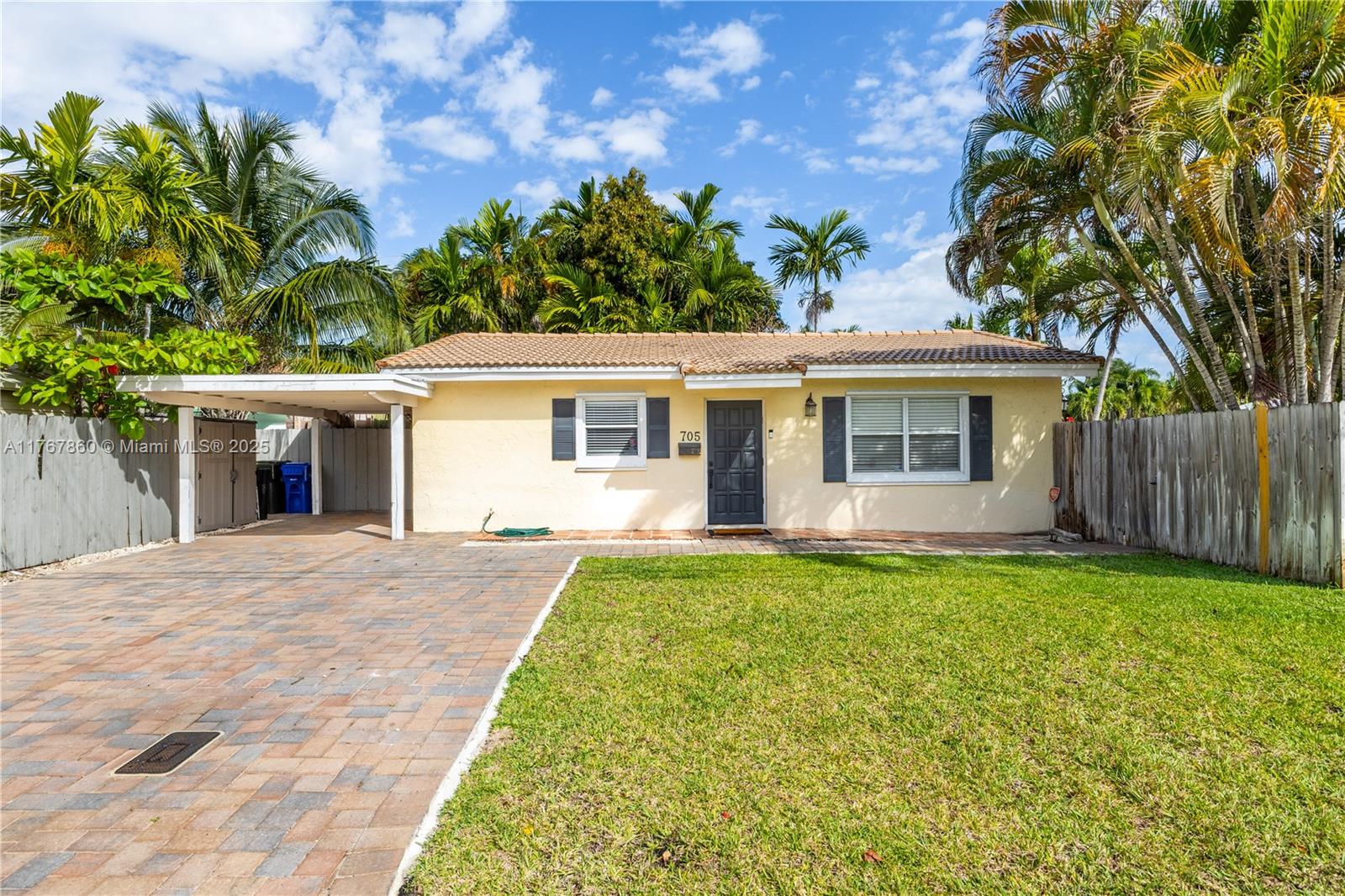 705 Ne 15th Ct, Fort Lauderdale, Broward County, Florida - 2 Bedrooms  
1 Bathrooms - 