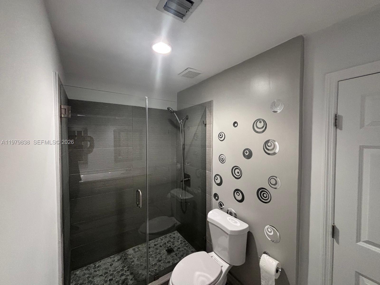 AVENTURA LAKES - PHASE II - Residential Lease