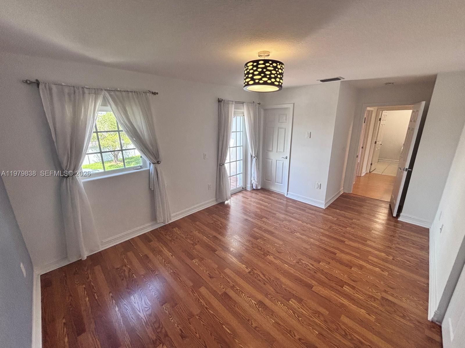 AVENTURA LAKES - PHASE II - Residential Lease