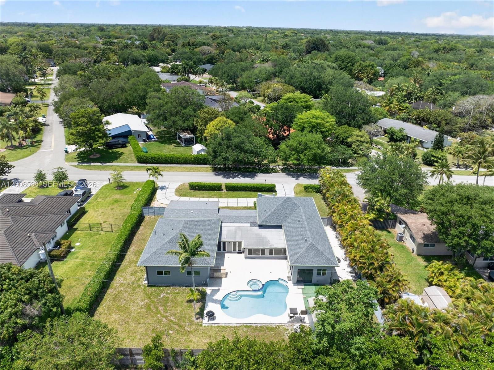 KENDALWOOD ESTATES - Residential