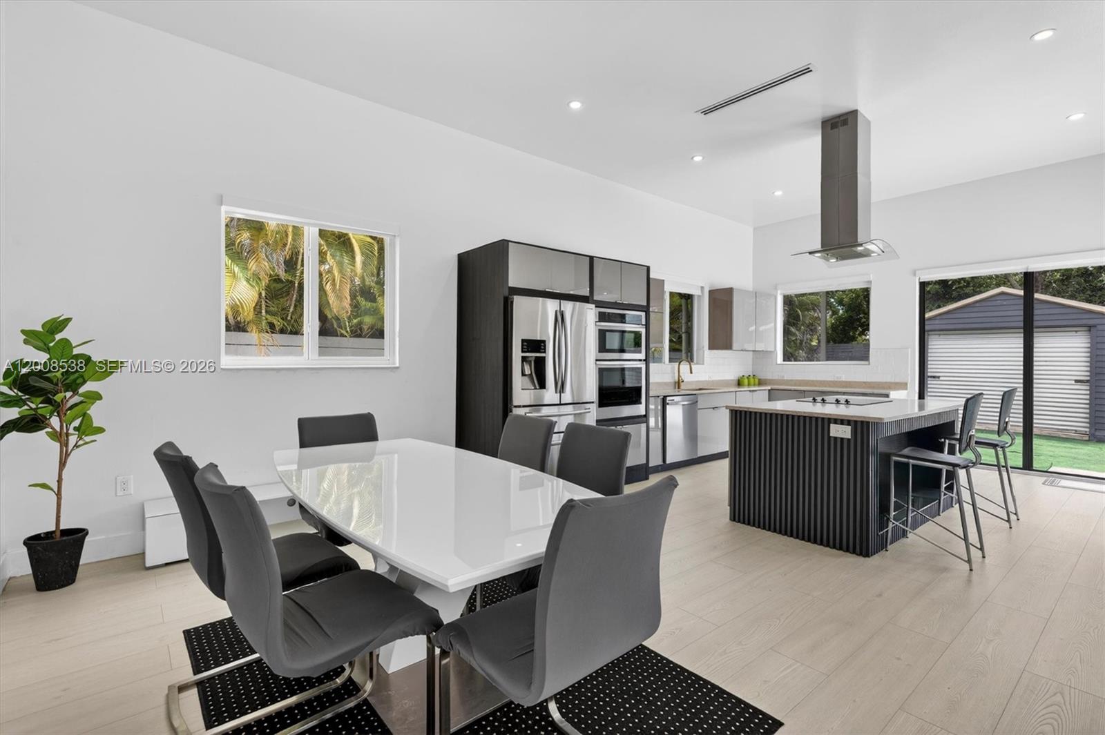 KENDALWOOD ESTATES - Residential