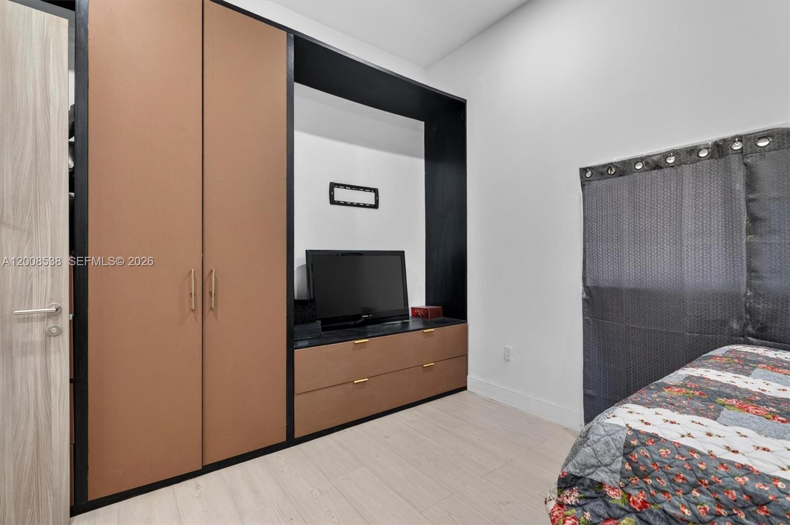 KENDALWOOD ESTATES - Residential