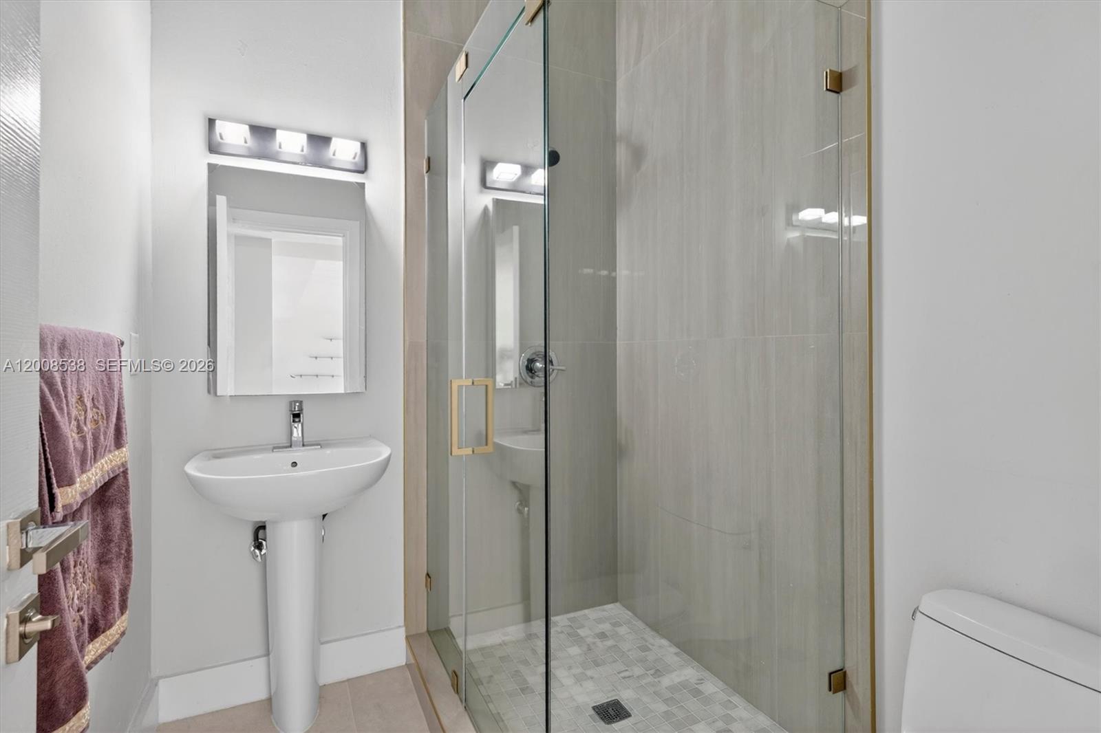 KENDALWOOD ESTATES - Residential