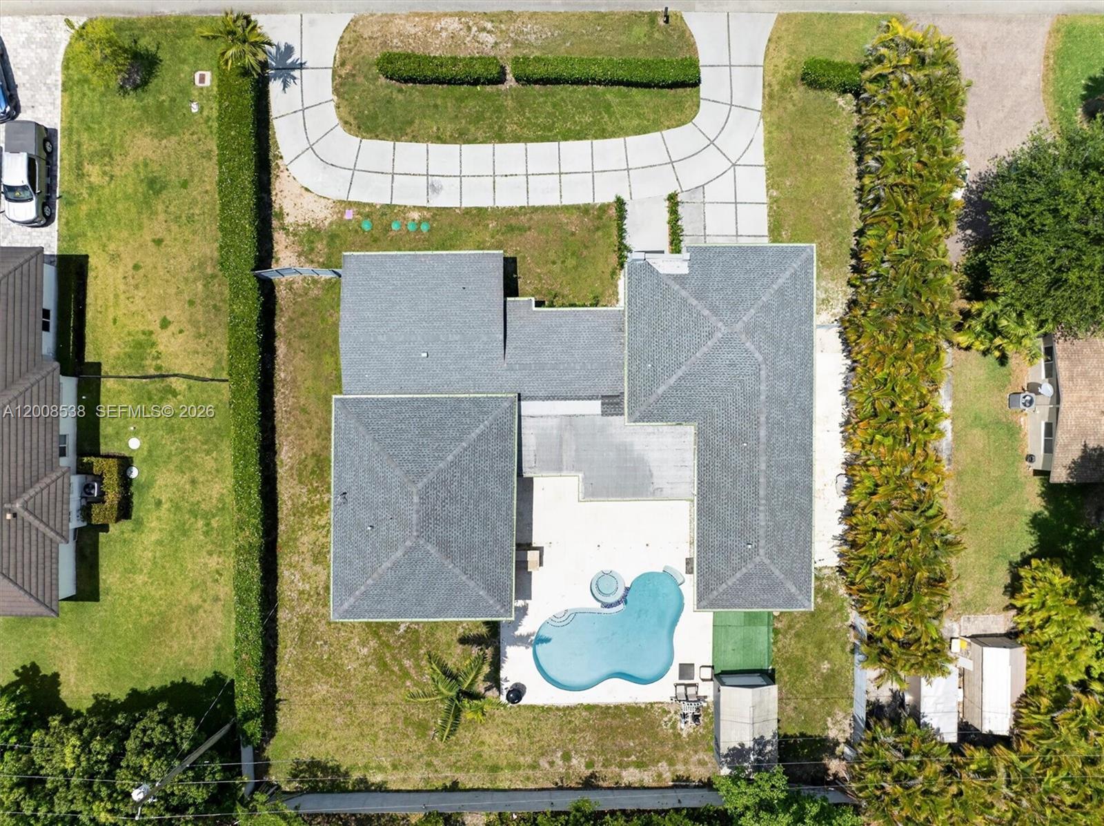 KENDALWOOD ESTATES - Residential