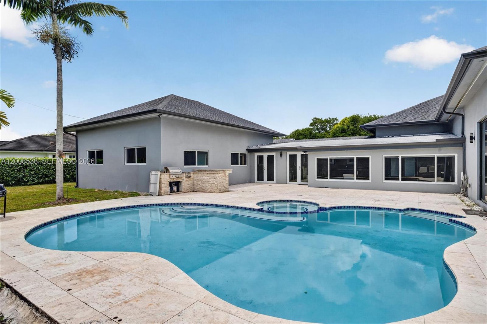 KENDALWOOD ESTATES - Residential