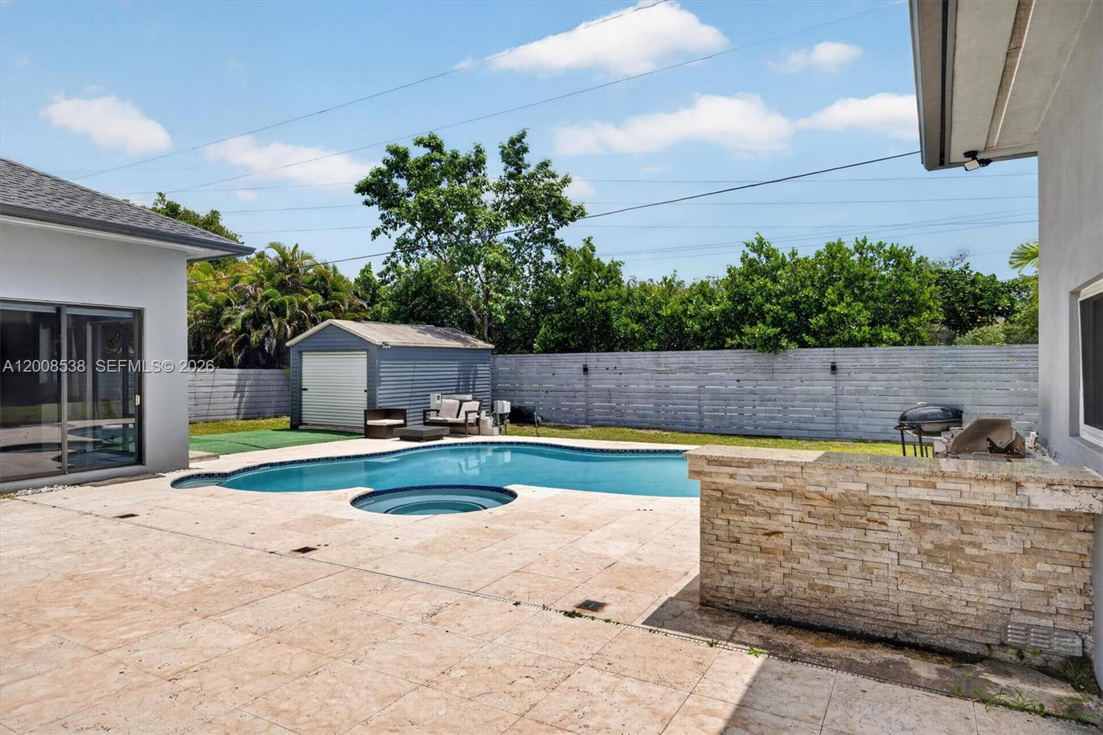 KENDALWOOD ESTATES - Residential