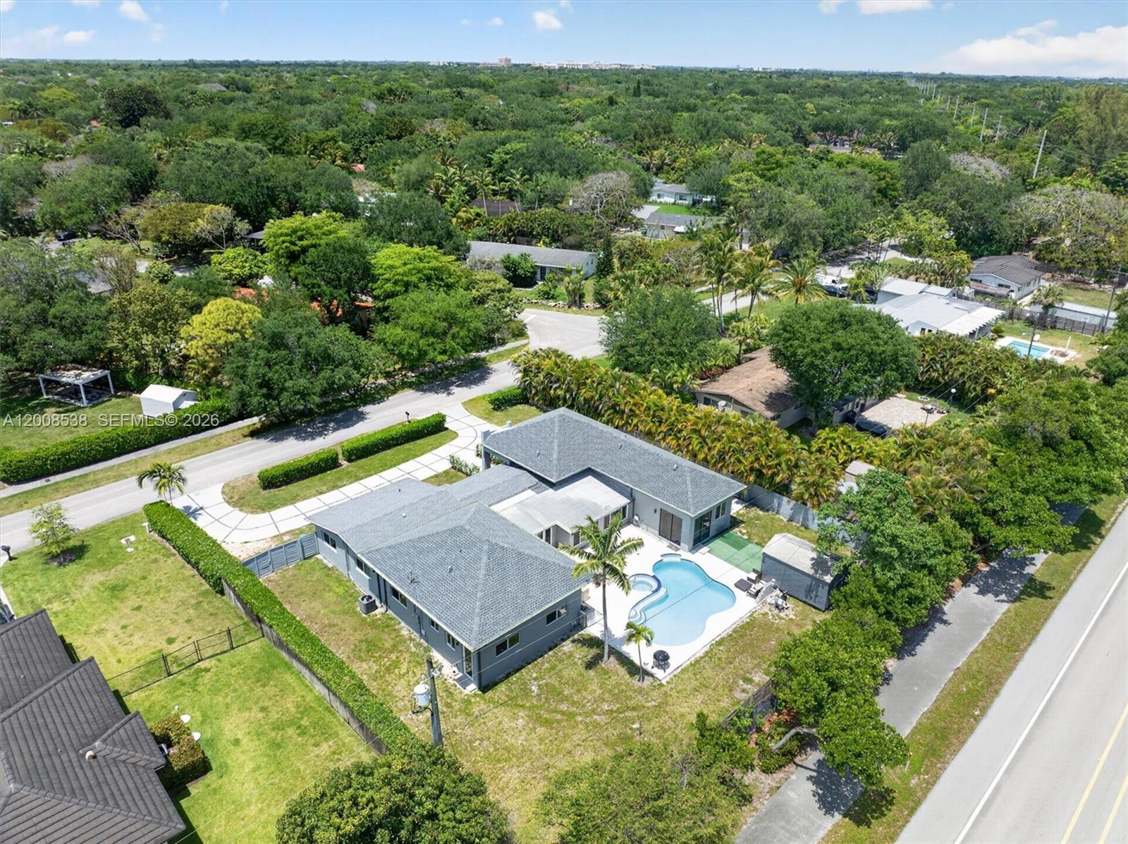 KENDALWOOD ESTATES - Residential
