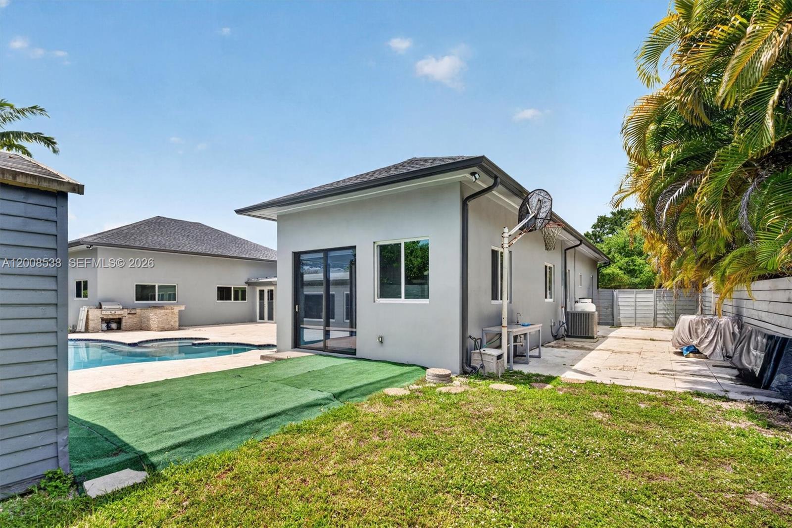 KENDALWOOD ESTATES - Residential