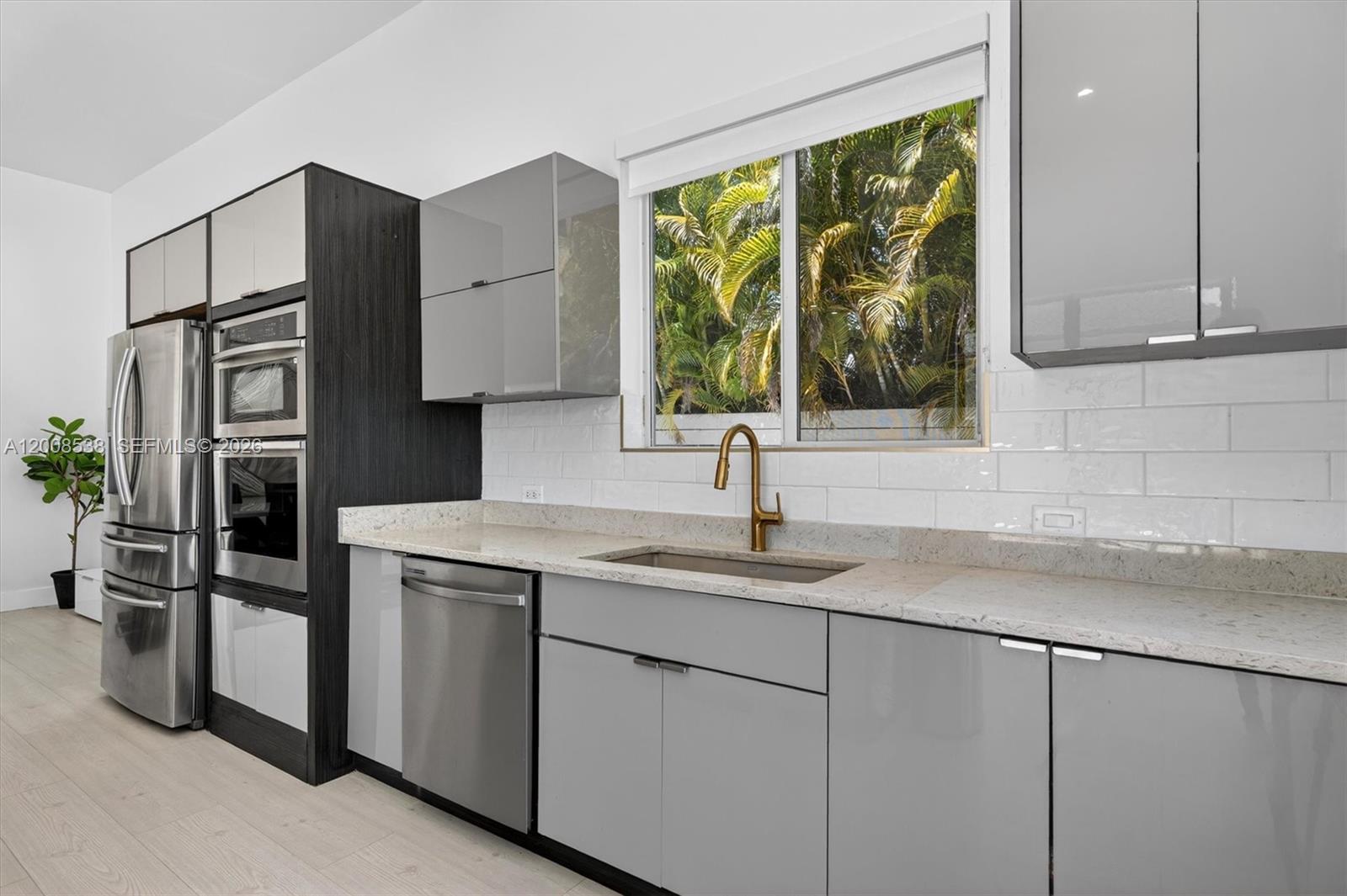 KENDALWOOD ESTATES - Residential