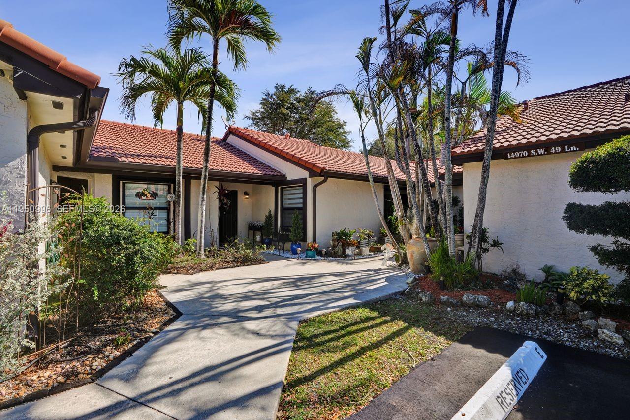 LAKES MEADOW VILG HOMES C - Residential