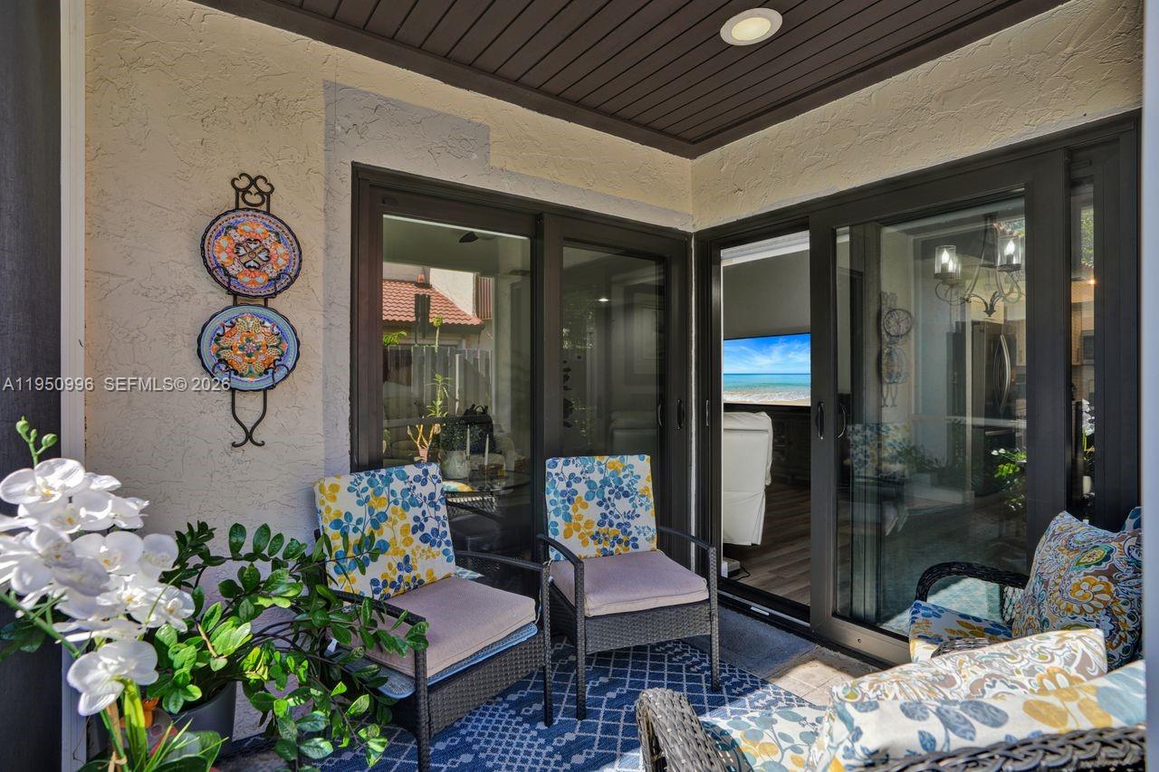 LAKES MEADOW VILG HOMES C - Residential