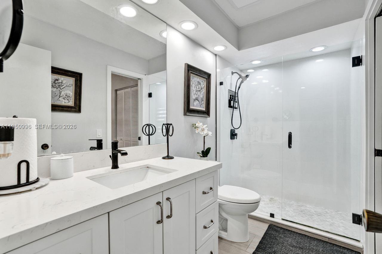 LAKES MEADOW VILG HOMES C - Residential