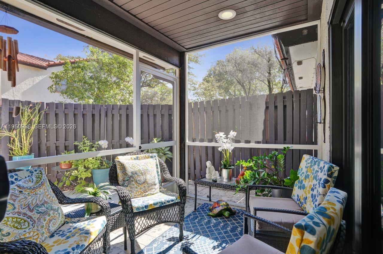 LAKES MEADOW VILG HOMES C - Residential