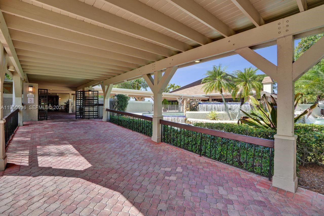 LAKES MEADOW VILG HOMES C - Residential