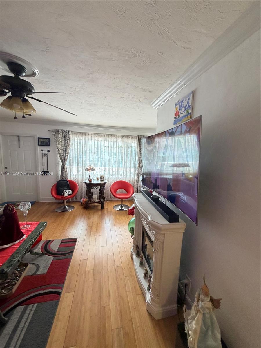 Lakeside point - Residential