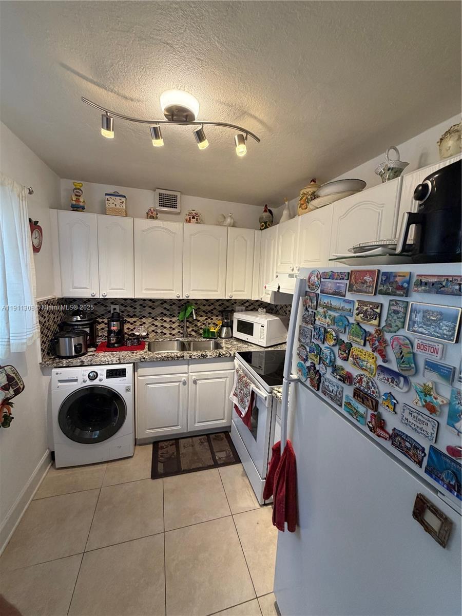 Lakeside point - Residential