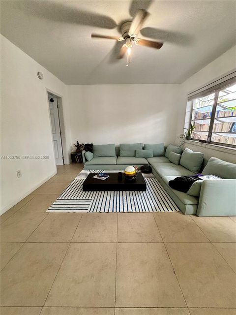 325 Fernwood Rd 5 Key Biscayne FL 33149