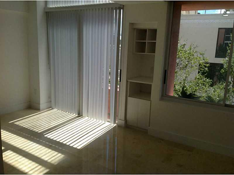 GROVE SQUARE CONDO - Residential Lease
