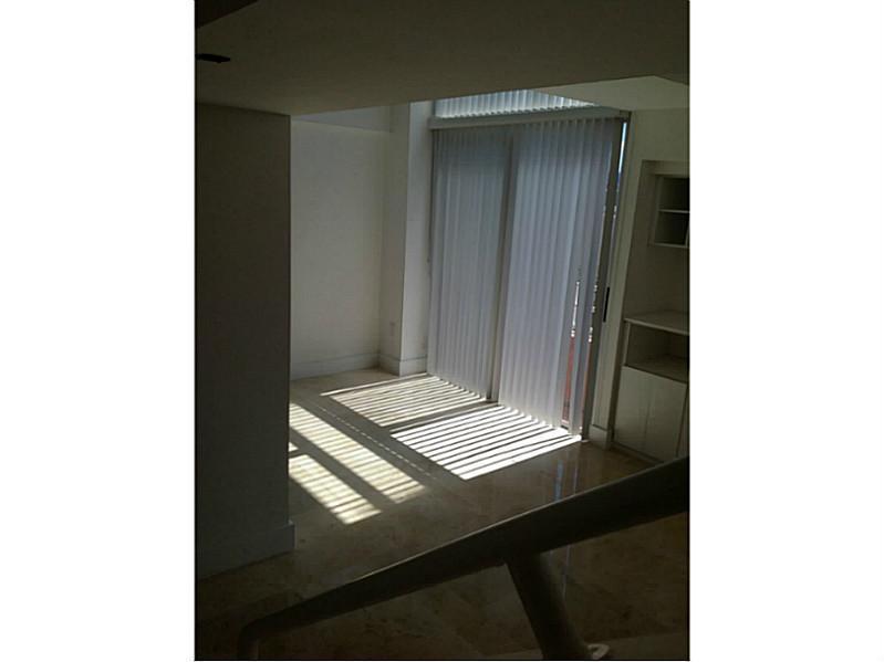 GROVE SQUARE CONDO - Residential Lease