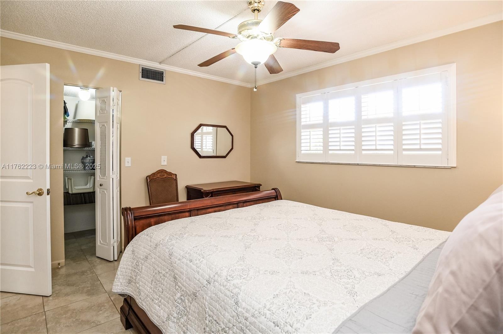 MEADOWBROOK LAKES CONDO - Residential