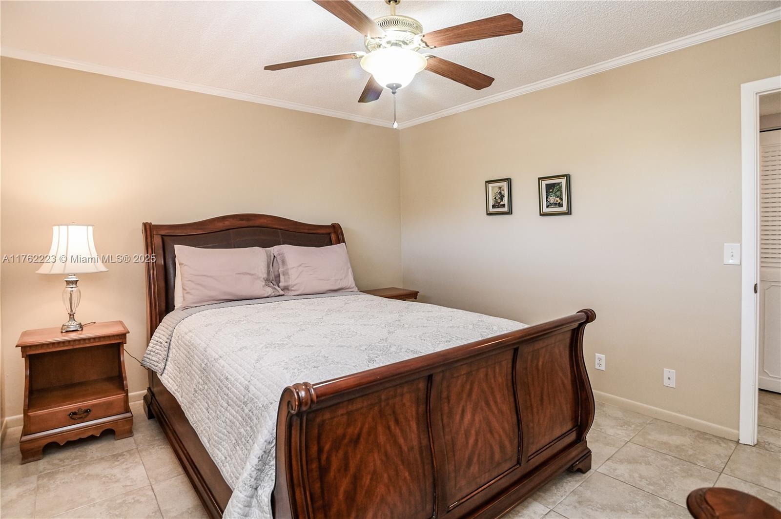 MEADOWBROOK LAKES CONDO - Residential